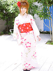 Yuna Akiyama naked